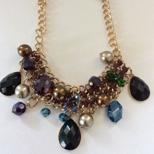 Statement necklace